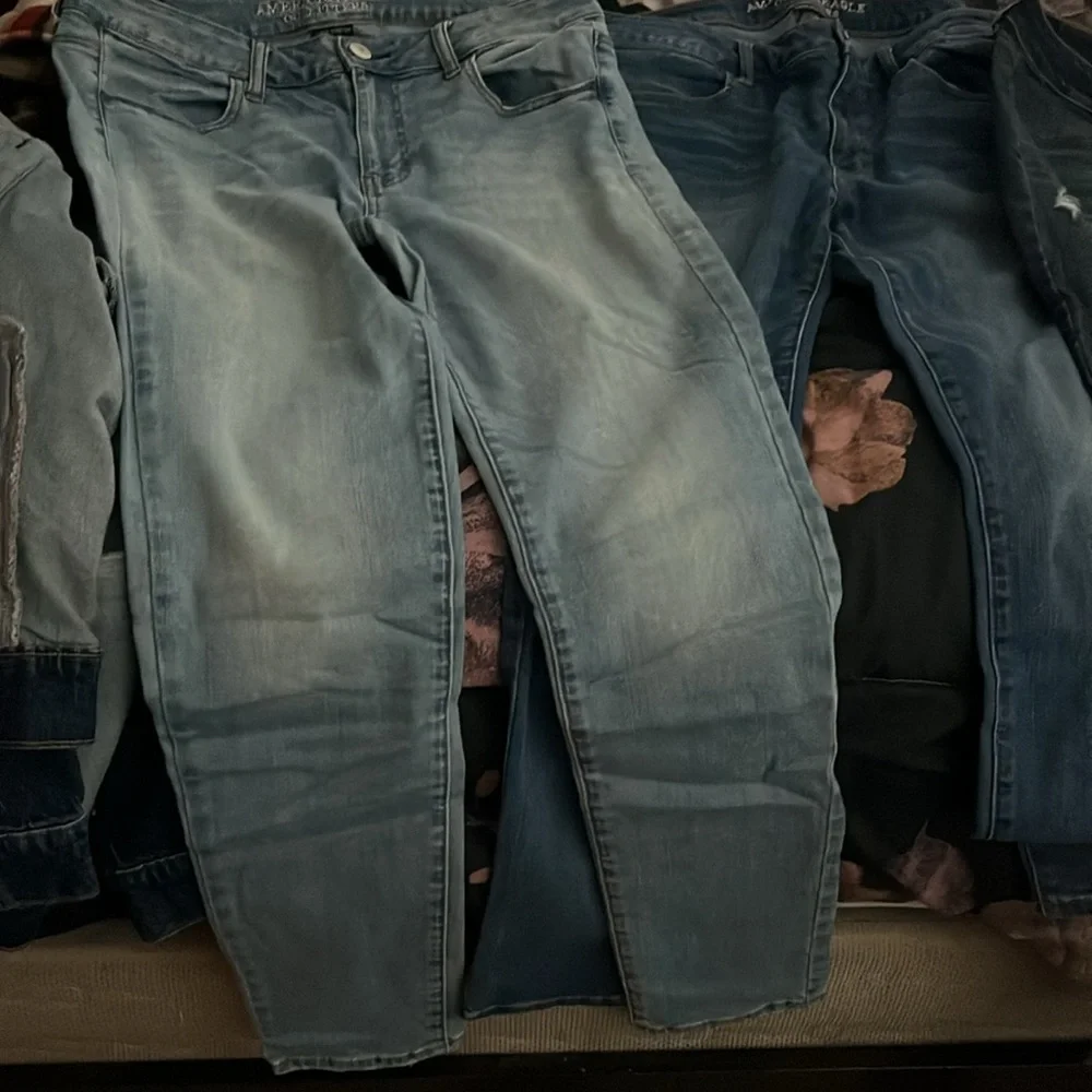 Jeans - Picture 2 of 3